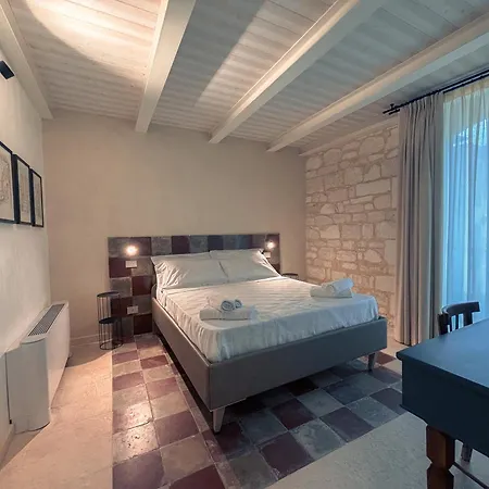 Spighe E Fenicotteri * 모디카